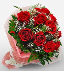 12 adet kırmızı güllerden kaliteli gül  Düzce güvenli kaliteli hızlı çiçek 