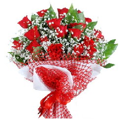 11 kırmızı gülden buket  Düzce çiçek gönderme sitemiz güvenlidir 