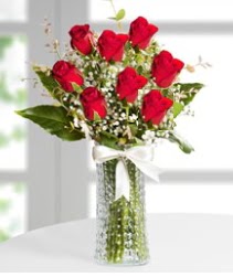 7 Adet vazoda kırmızı gül sevgiliye özel  Düzce çiçek online çiçek siparişi 