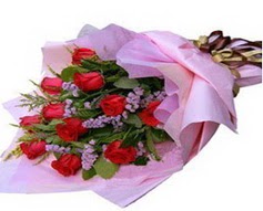 11 adet kirmizi güllerden görsel buket  Düzce internetten çiçek siparişi 